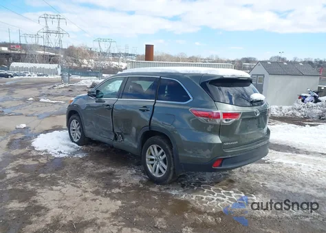 2016 Toyota Highlander Le V6 z USA, uszkodzony, nr VIN 5TDBKRFHXGS304478